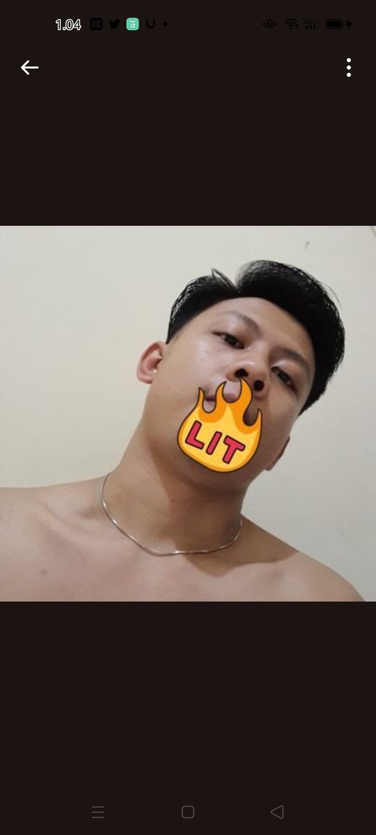 vc_ayo's tweet photo. Ada orang penipu
Masa dia minta uang satu juta
Emangnya saya laki-laki apa
Kirain saya bencong https://t.co/hcEebmUpSW