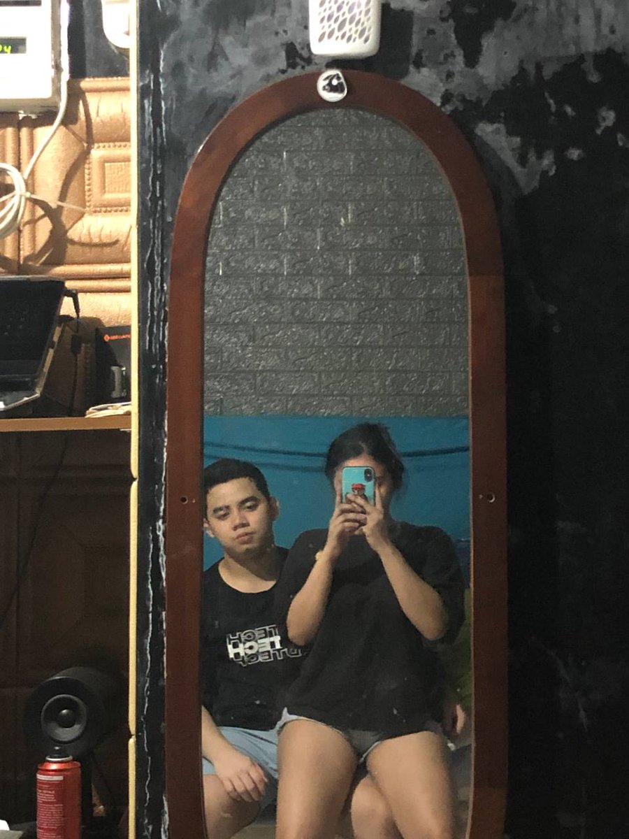 mrllstrs's tweet photo. It's been a year since i swiped right to this man. ilysm 🫶💖 @Rvccccc https://t.co/RQWWVFUXMc