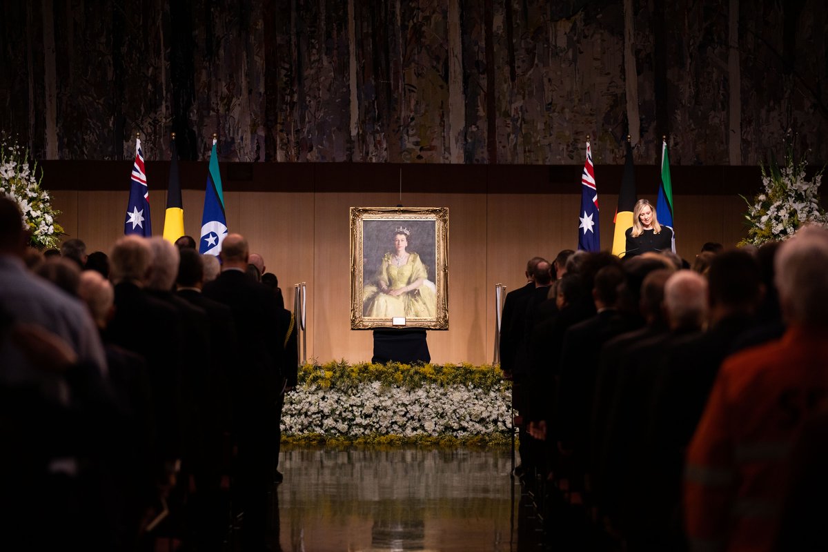 Australian_Navy's tweet photo. Defence leadership observed a moment of silence today at the National Memorial Service at Parliament House to remember Her Majesty Queen Elizabeth II - her humanity, her grace, and her life of devoted, tireless service to the Commonwealth are an example for us all. https://t.co/Ai9Yv4K0W1