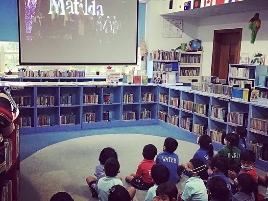 PathwaysGurgaon's tweet photo. “If you are going to get anywhere in life, you have to read a lot of books”- Roald Dahl. 📚
PSG Primary Years students showed their love for Roald Dahl on his birthday by redesigning the cover pages of his books, listening to his stories and creating word puzzles. 🧩👧🏻 https://t.co/kjILNucGvS