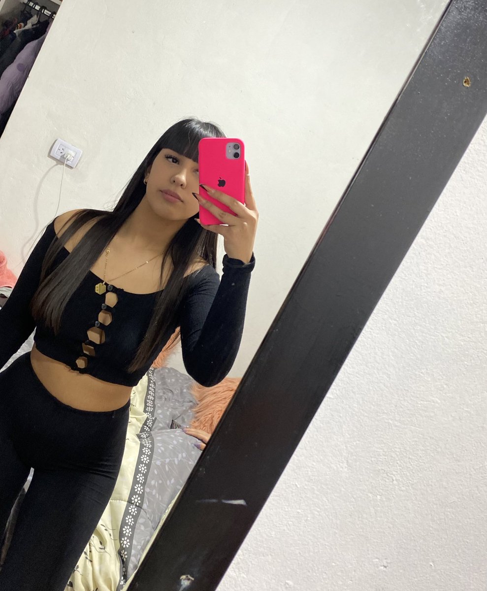 micaelamaitenn's tweet photo. 🖤 https://t.co/zmJ7T0efWy