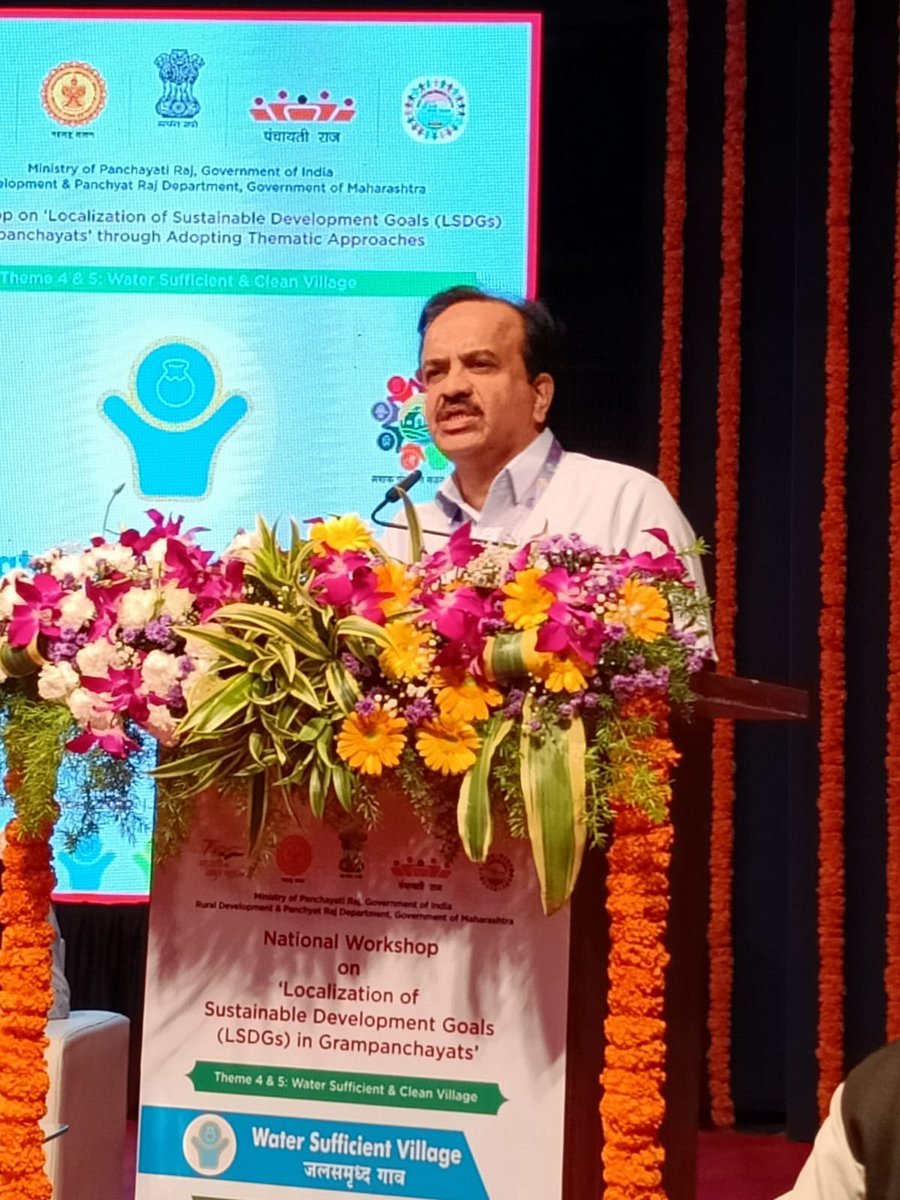 mopr_goi's tweet photo. After the traditional lighting of the auspicious lamp, welcome address by Shri Rajesh Kumar, Additional Chief Secretary, Department of Rural Development &amp; Panchayat Raj, Government of Maharashtra.

#WaterSufficient #CleanAndGreen 
#NationalWorkshop #LocalizationOfSDGs https://t.co/lmI0wIbVdc