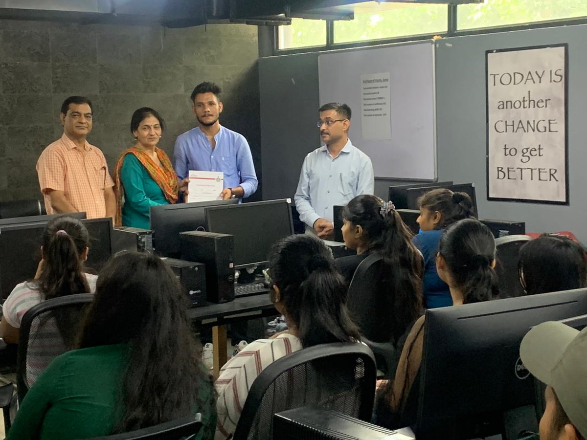 EKarmaIND's tweet photo. “Achievements has no value, if you leave behind the people to celebrate with.” ~ Invajy

Here are the glimpses of the Certificate distribution ceremony for the EKarma students.

#Certificatedistribution #Certificatedistributionceremony #ekarma https://t.co/XaSRrtxp0T
