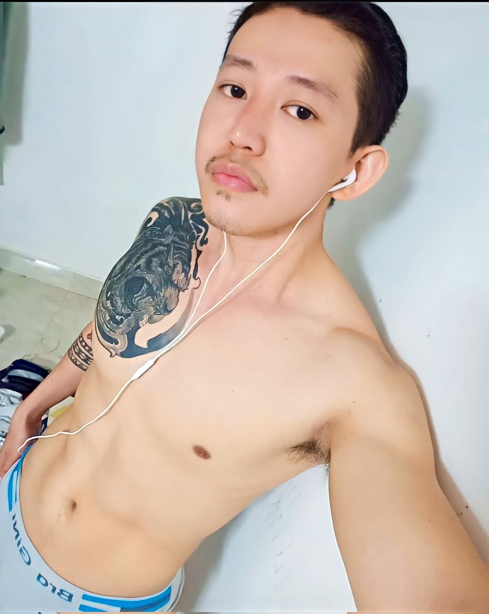 ខ្ជិលយាយ