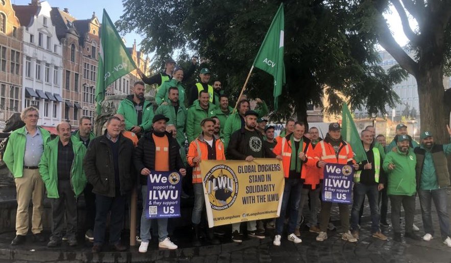 Belgian Dockers from ACV-Transcom in solidarity with the International Longshore and Warehouse Union. #ILWU @ILWU @ilwulongshore @acvtranscom @ITFglobalunion  @ITFDockers