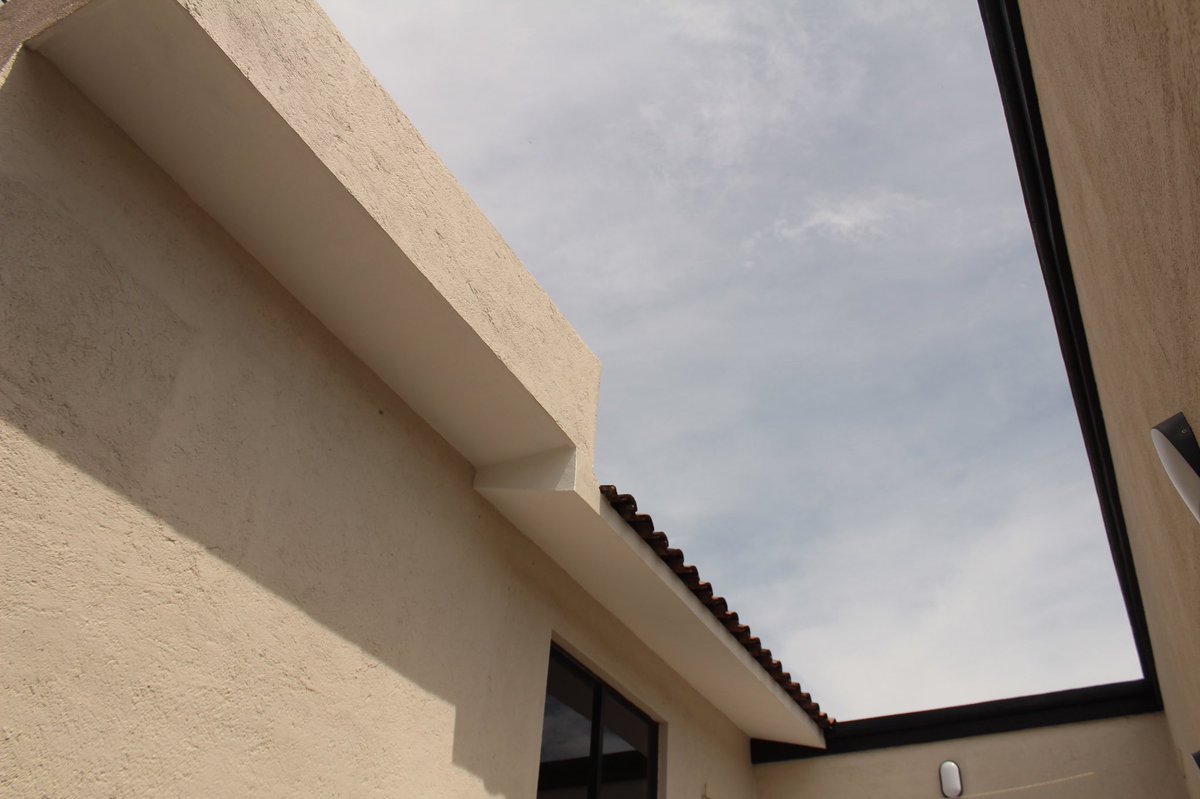 arroarquitecto1's tweet photo. Casa nativa

 #Arquitectura #aesthetic #pool #chiapas #architecture #tuxtlagutierrez https://t.co/TaO2AJa2nJ