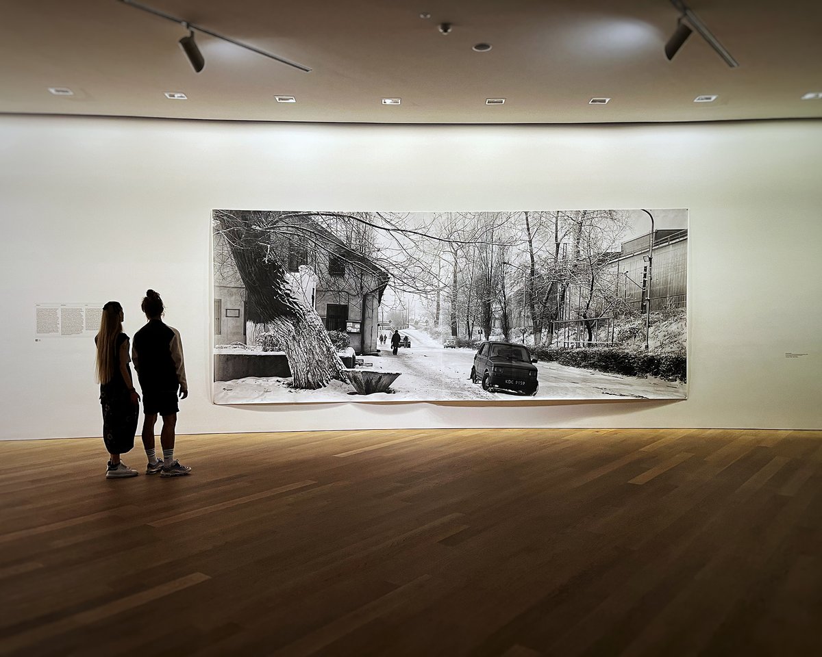 mudamlux's tweet photo. The cinematic format in this b&w #photograph by #HannahCollins, places the viewer at the centre of the picture. In this image, Collins captures #postcommunist reality. Currently on show in the "25 years of the #MudamCollection" #exhibition. https://t.co/OA5CE0foeO