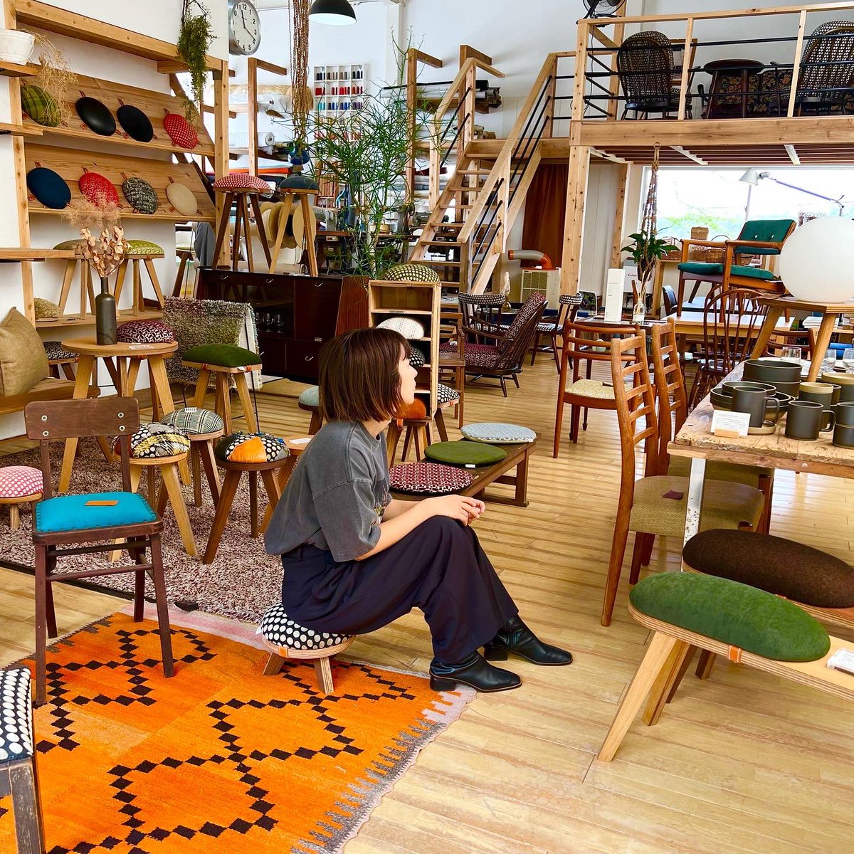 sheep_chair's tweet photo. ミニスツール
座ってみたの図。

today
9/22
showroom
10:00-18:00
open

#スツール
#家具屋
#椅子 https://t.co/53E3zH6Bgb