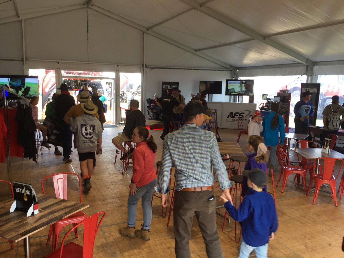 HentyMachineryFieldDays tweet media