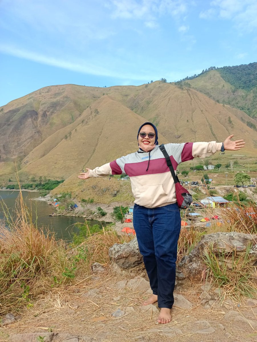 ISSINDO's tweet photo. Kamu yang hobi wisata alam tetap menjaga perilaku baik serta tidak membuang sampah sembarangan ya dan #KeepIndonesiaClean https://t.co/m2M2lnXvp2