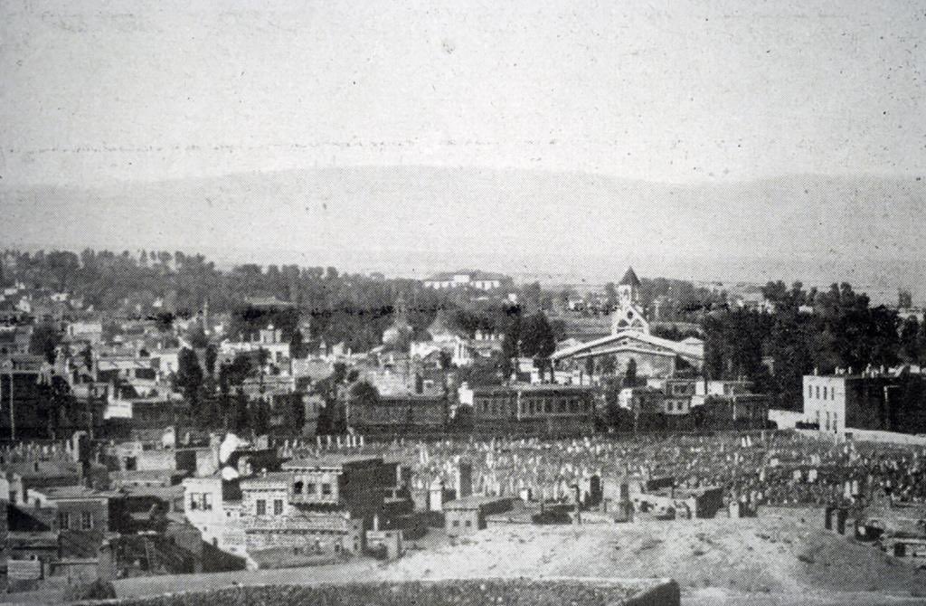 ChrisKhach's tweet photo. Karin/Erzurum &amp; Shushi were both destroyed during the Armenian Genocide. Of Erzerum’s ~15,000 Armenians only 200 were found alive in 1916. Of the ~23,000 Armenians in Shushi less than 300 were founded alive in 1921. So sign your pathetic documents, your genocide will not succeed. https://t.co/P875ZhNuzj