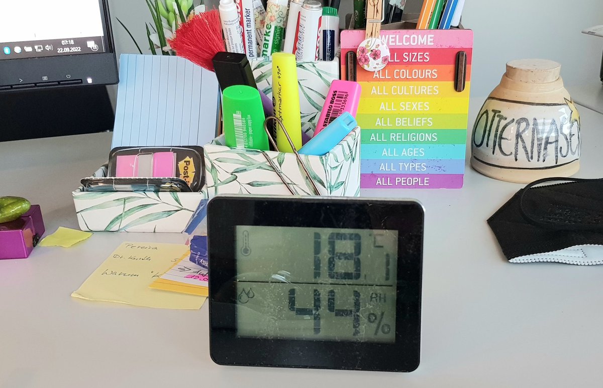 alihahdnaid's tweet photo. Good morning from my not so cosy office
#18C° #wesaveenergy #blanket #earlgreyhot https://t.co/hbTKHiNHMu