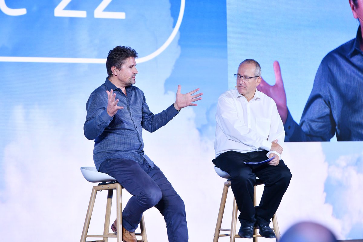 AmadeusITGroup's tweet photo. Amadeus CTO Christophe Bousquet on stage with Ulrich Homann, Corporate Vice President & Distinguished Architect, @Microsoft, on how together both companies are unlocking the power of data to accelerate airlines' transformation towards modern retailing #Altitude22 https://t.co/jyiJgXj8mJ