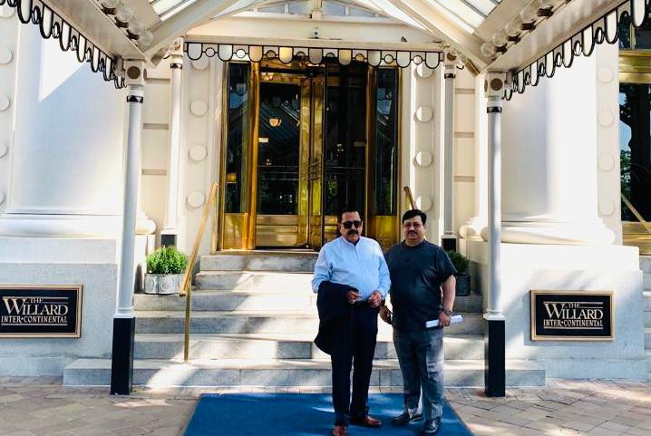 DrJitendraSingh's tweet photo. Checked out of #WashingtonDC to leave for Pittsburg, Pennsylvania, on the second leg of the US visit. Looking forward to crucial Roundtable with Science/Energy Ministers from nearly 40 countries. https://t.co/RvOmyDijpS