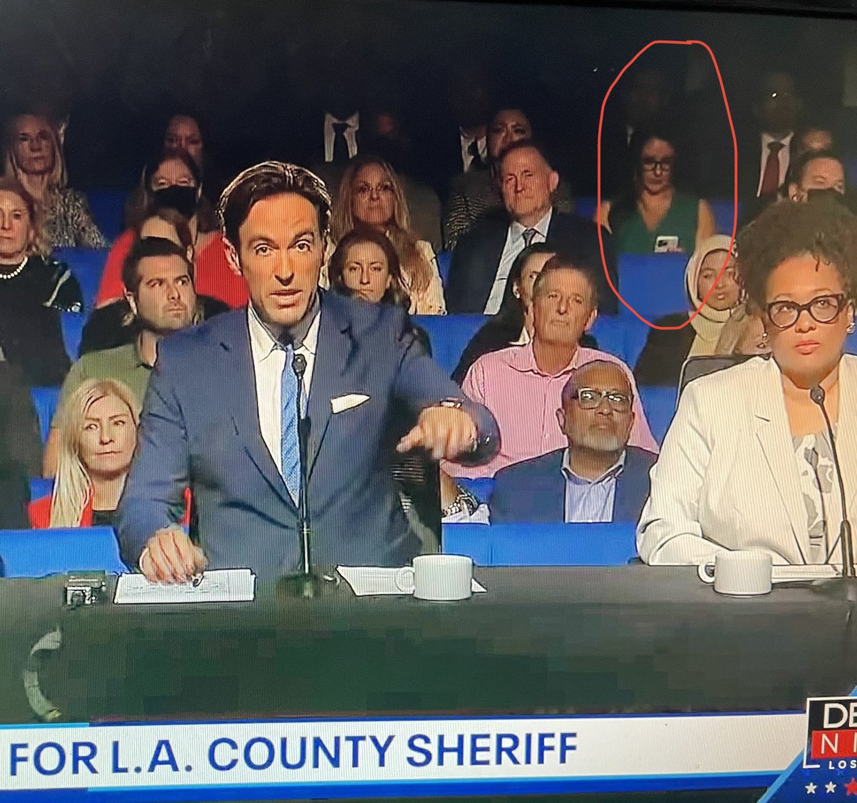 sarasadhwani's tweet image. Sorry @Elex_Michaelson - you asked us to put our phones away and I was caught red handed 😬😬 Well done to all the moderators at tonight’s #fox11debate #LAMayor #LASheriff