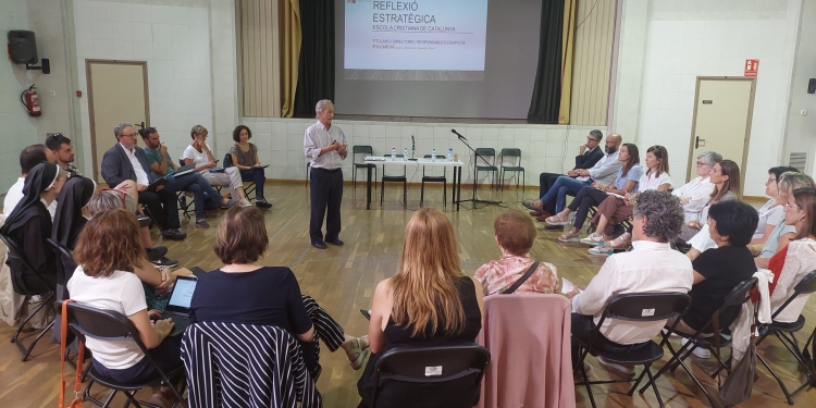 🗞️“Hem demostrat que som una escola que aportem qualitat. Volem ser gratuïts per tal que tothom pugui venir”. <a href="/RuizIsern/">Meritxell Ruiz</a> a <a href="/LaManyanacat/">La Mañana</a> sobre #somfutur d'#escolacristiana a Lleida | Crònica d'<a href="/aSato_94/">Alex Sánchez Torres</a> 📸<a href="/alcantara1992/">Tony Alcantara</a> ➡️lamanyana.cat/les-escoles-co…