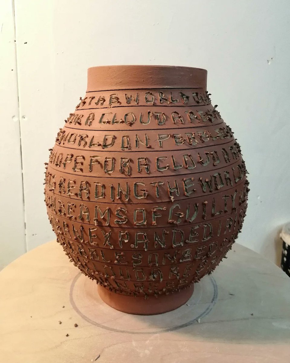 ___Stathis___'s tweet photo. A cloud, a respite, a reclining vessel #workinprogress #wordsareobjects #beforeandafter #sculpturalpoetry #claypoem #conceptart #ceramicsculpture #thinkinginclay #visualmetaphor https://t.co/OdYO2Auzns