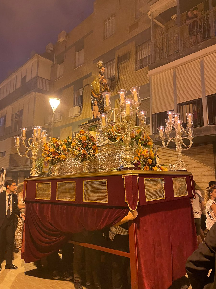 ppalcaladgra's tweet photo. FUNCIÓN PRINCIPAL DE INSTITUTO | Nuestra Portavoz Municipal, @SGonzalez_PP,  ha estado presente en la Función Principal de Instituto de  la @Hdad_SanMateo y en la procesión del Patrón de Alcalá por las calles de la ciudad. #SanMateo #PatrónDeAlcalá #NuestrasTradiciones https://t.co/pEGLSjKBv2
