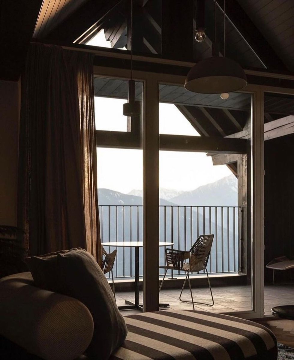 Tawi____'s tweet photo. Miramonti Boutique Hotel is set in a forested area on a plateau, this luxe hotel is 7 km from Meran 2000 ski area, 32 km from Vigiljoch mountain and 38 km from Airport Bolzano Dolomiti.

Experience with us; 
📧tours@tawi.co.ke
☎️+254 792 380 745
 
📷: @enrico_costantini
 
#Tawi https://t.co/4DRz749Jo7