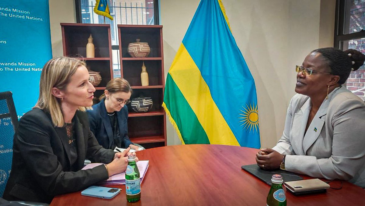Bérangère Couillard (@bcouillard33) on Twitter photo #UNGA 🇷🇼 Échanges passionnants avec <a href="/MujaJeanne/">Mujawamariya Jeanne d'Arc</a>, ministre de l'Environnement du Rwanda sur les enjeux de la #COP15 et la pollution liée au plastique.
Le Rwanda est l'un des pionniers en matière de lutte contre cette pollution. La France est fière d'avoir adhéré à la <a href="/HACplastic/">High Ambition Coalition to End Plastic Pollution</a> #UNGA 🇷🇼 Échanges passionnants avec <a href="/MujaJeanne/">Mujawamariya Jeanne d'Arc</a>, ministre de l'Environnement du Rwanda sur les enjeux de la #COP15 et la pollution liée au plastique.
Le Rwanda est l'un des pionniers en matière de lutte contre cette pollution. La France est fière d'avoir adhéré à la <a href="/HACplastic/">High Ambition Coalition to End Plastic Pollution</a>