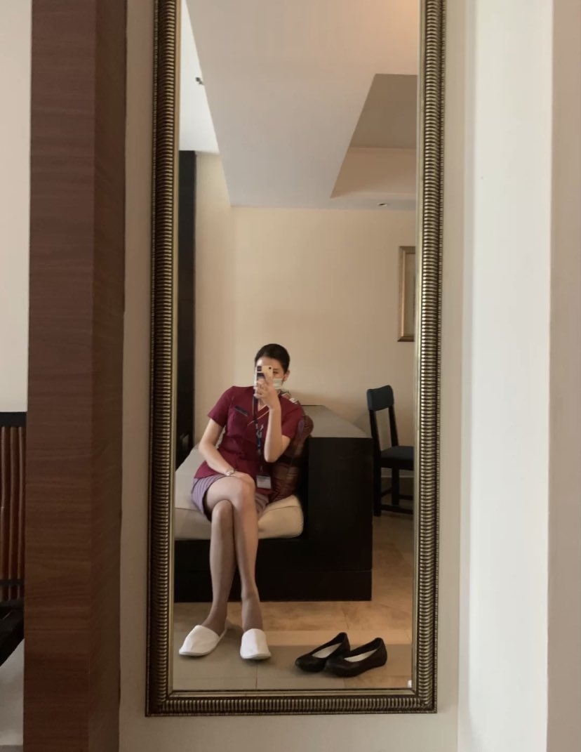 AXiamen's tweet photo. 空姐的工资真的很高吗？
如题，因为疫情的影响，我现在每个月三千块钱都拿不到。别人眼中的高收入职业，现在甚至比不过很多行业了。
#空姐 #空姐原味 https://t.co/Cmc2174IBT