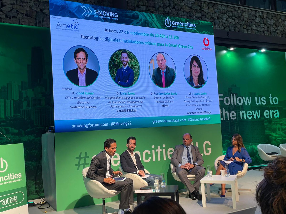 Apuertoi's tweet photo. Hoy estamos en #GreencitiesMLG presenciando el panel sobre Tecnologías digitales donde  @JaviTorresCs de @Consell_Eivissa nos habla sobre el Proyecto Ibiza, turismo inteligente y sostenible #IbizaSmartIsland @VodafoneEmpresa  @redpuntoes https://t.co/TarOcqs0u5