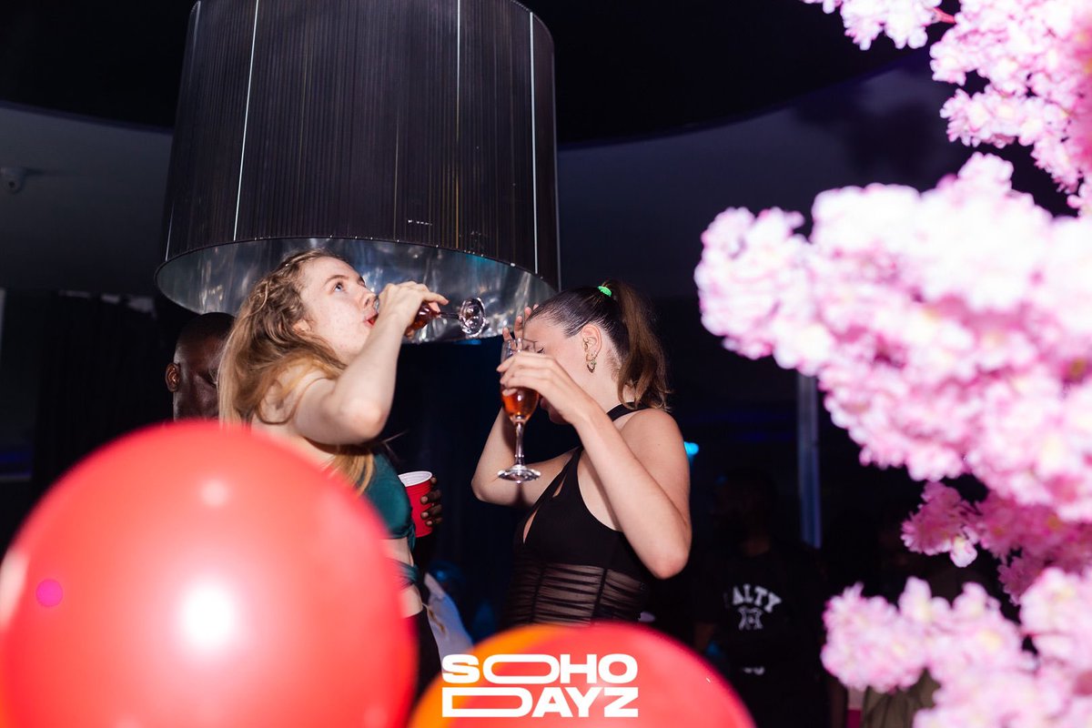 sohodayz's tweet photo. Sip, sip, hooray!!!!

#SohoDayz 

Date: 01/10/22 

TABLE RESERVATIONS
059 263 5946

ISSA DAY PARTY THING! 

#AccraNightLife #accraghana🇬🇭 #Accra #Sohodayz #EventsInGhana #Events https://t.co/YCCDqagcz9