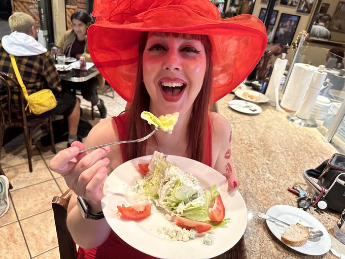 I was out to dinner at Betty Lou&rsquo;s in North Beach San Francisco! Fairly tasty&hellip; could&rsquo;ve been better.<a href="/tag/goodmorning"class="tags"><span>#goodmorning</span></a><a href="/tag/howardstern"class="tags"><span>#howardstern</span></a>