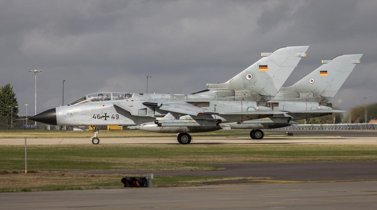 RAF_Luton's tweet photo. Fact of the Day: The F111 Aardwolf is so long (80.085m) that it needs 2x upright rear wings and an extra wheel to stop it from sagging when on the ground. It is often mistaken for the F3 Tonknado.

Photographed from a Canberra #AvGeek #aviationlovers https://t.co/b4hKnPcxF1