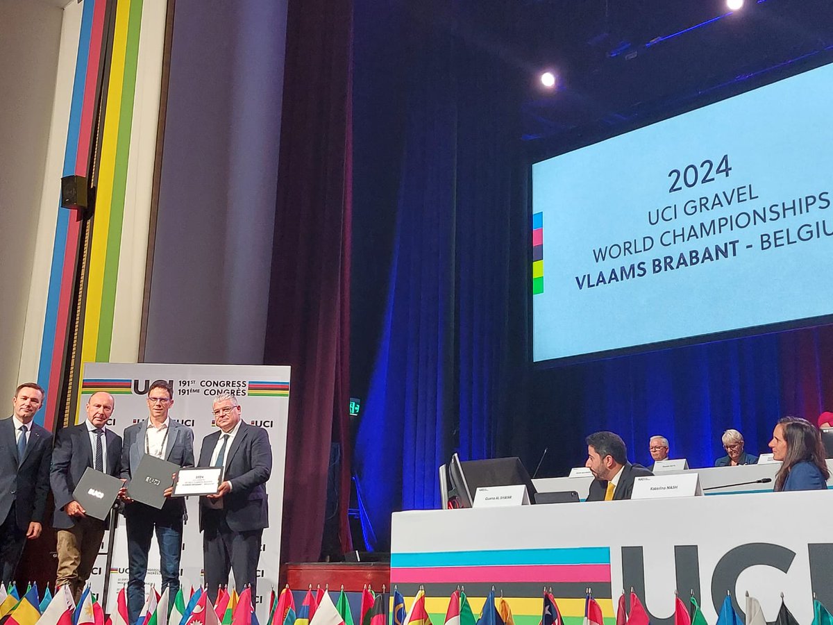 The UCI Gravel World Championships 2024 are coming home. 
After a successful 2021 UCI Road World Championships, Golazo will organize the 2024 Gravel Championships in Flanders, in Vlaams-Brabant🌈

#wearegravel <a href="/vlaams_brabant/">Vlaams-Brabant</a> <a href="/SportVlaanderen/">Sport Vlaanderen</a> <a href="/VisitVlaanderen/">Toerisme Vlaanderen</a>
<a href="/BELCycling/">Belgian Cycling</a>
