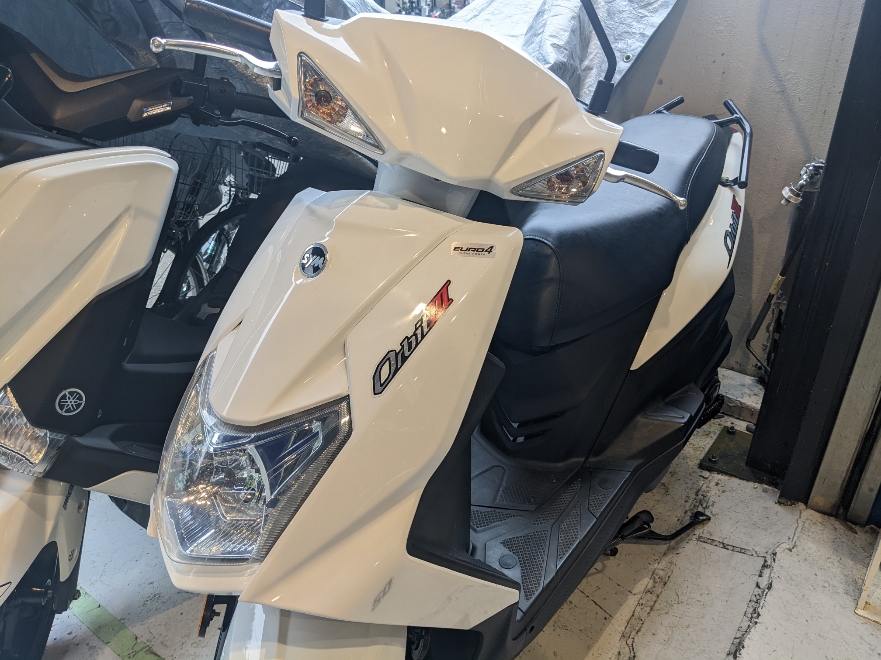 hayasaka_bike's tweet photo. [ 大手町店より #中古車情報 ]
人気のレンタルアップ車両、50ccが2台追加🤤
#SYM の #Orbit3 は走行距離1861km、 #スズキ #レッツ は1873km😯
気になるお値段は……………大手町店にて！！！！！ https://t.co/18MJzorwzA