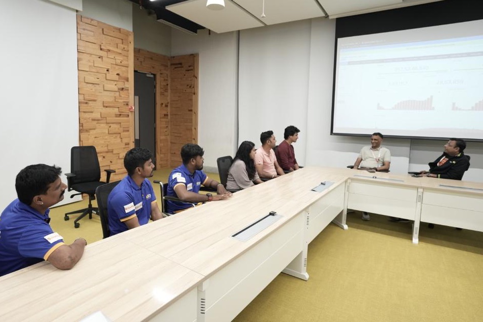 Delighted to interact with our kirana partners Prajith, Harish and Mohan, as well as our sellers Rajat, Rupesh &amp; Shailaja. The Big Billion Days is truly a festive celebration for India, bringing impact and inclusion powered by <a href="/Flipkart/">Flipkart</a> innovation!