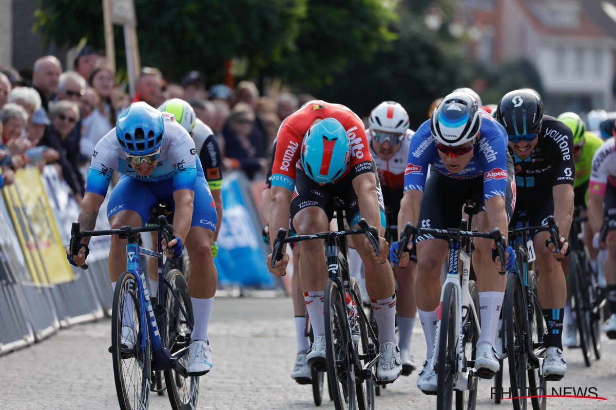 Jasper Philipsen tweet media