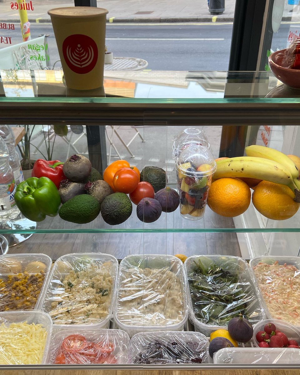 treeoflifeuklo2's tweet photo. #coffeeshop #westhampstead #vegancakes #toorder #vegetarian #toasties #rolls #wraps #fruitbowls #juices #smoothies #healthylifestyle @treeoflifeuklo2 @CreativeCravin ๐คโค๏ธ๐ https://t.co/Uf05E5OUfw