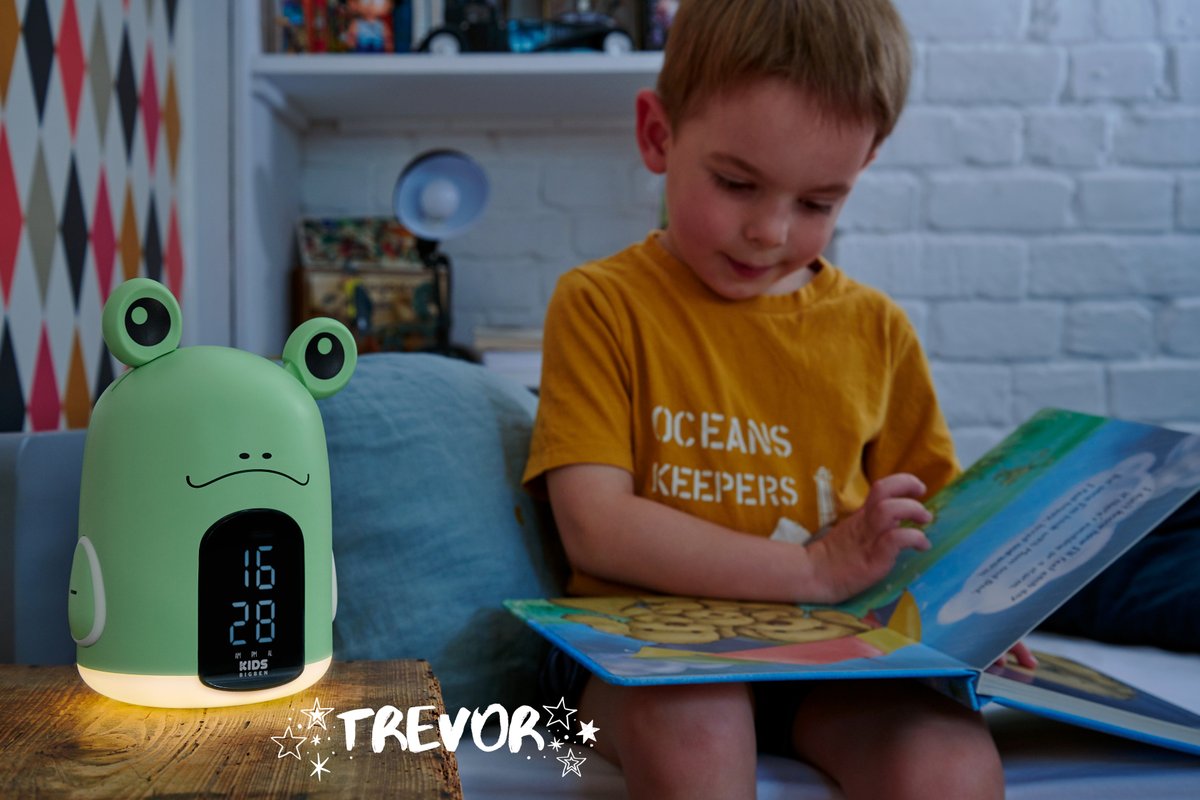 BigbenFrance's tweet photo. #RKIDS #Trevor la grenouille🐸 , une #veilleuse amusante à l'intensité lumineuse 💡  réglable avec des musiques 🎼 originales pour la fonction réveil. Trevor est le compagnon d'éveil des tous petits. https://t.co/pZHi9VzMKd
#jeuconcours
▶️ RT+Invite min. 2 amis
▶️ TAS 27/9/22 https://t.co/LF7sH3A48r