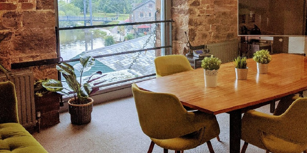 BIPCDevon's tweet photo. Introducing our September #HighStreetHero, Generator Hub! A stunning riverside co-working space based at the gorgeous #ExeterQuay!
Find out more about their business journey on the BIPC blog!
https://t.co/PMXyVp4ZdY
#BIPCdevon #co-working #exeter #exeterquay https://t.co/tFYBT1Eq3P