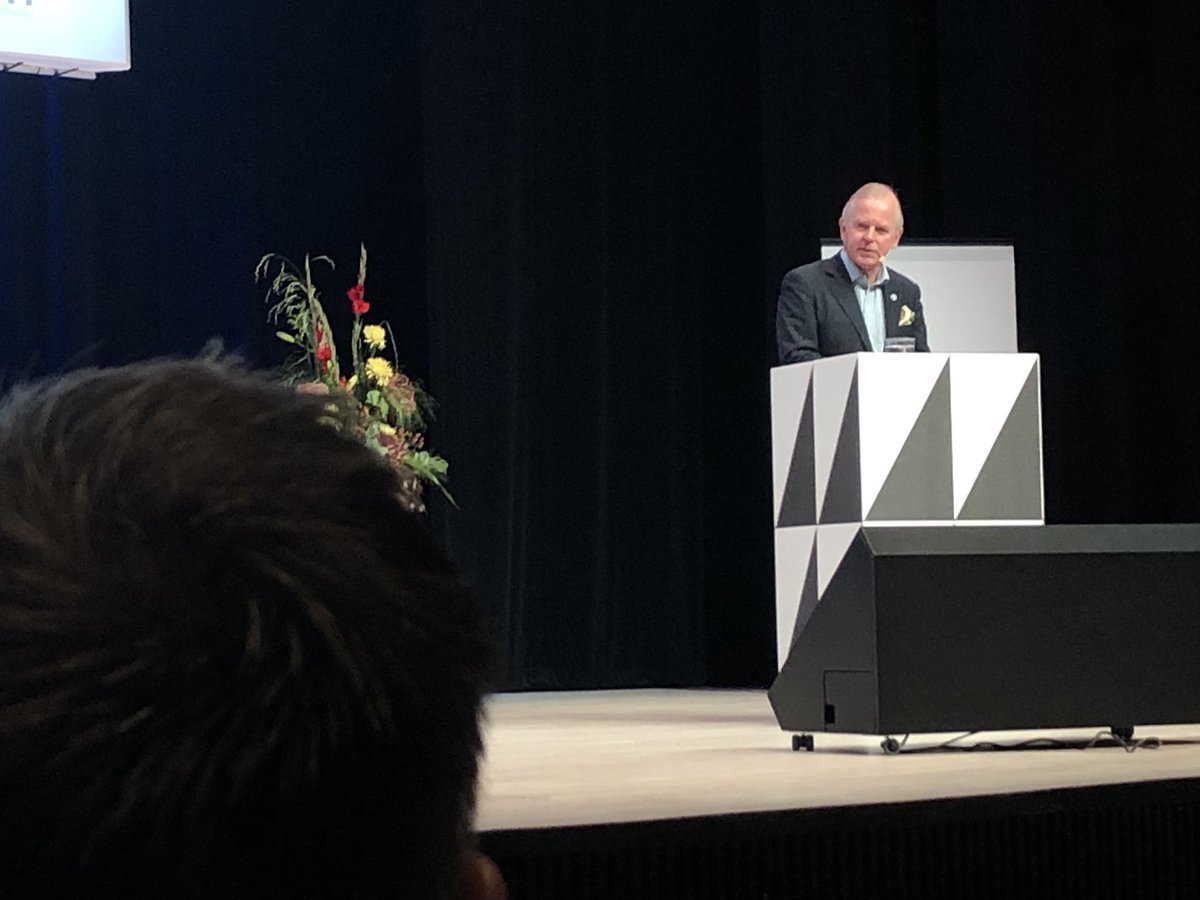 hawranek's tweet photo. We need to ”hurry up a bit” says KI rector @ottersenolep about implementing research breakthroughs to patient benefit. The welcome adress also hightlights the importance of #prevention and #equity in the implementation of #precisionmedicineeurope2022 @JInternMed #karolinska https://t.co/r2BLpzpCqh