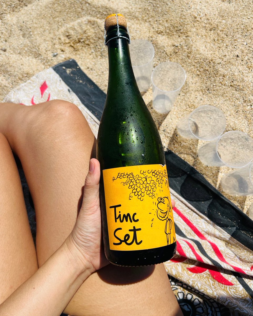Cuinathailamun's tweet image. Es posible que el verano esté llegando a su fin. Esto puede ser celebrado en cualquier momento.. #TincSet #WineLamun @lamuncuinathaibcn 

13h a 16h / 20h a 23h