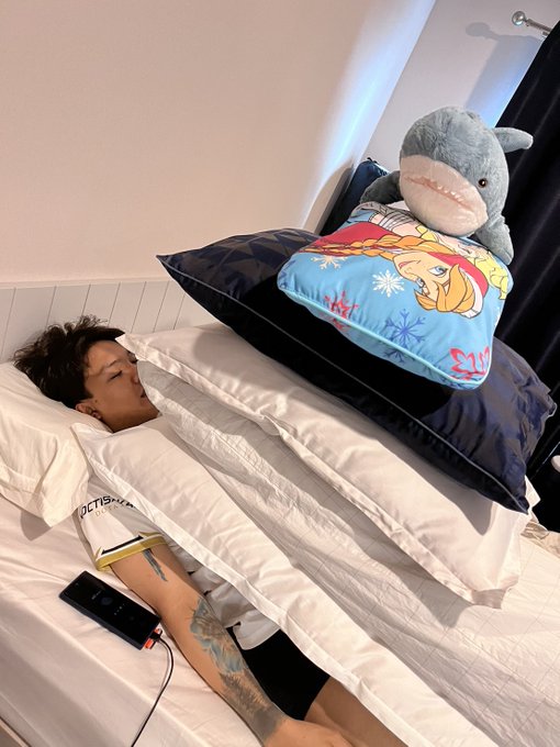 นอนๆอยู่ตื่นมาก็เจองี้ https://t.co/XBC7mM4D1O