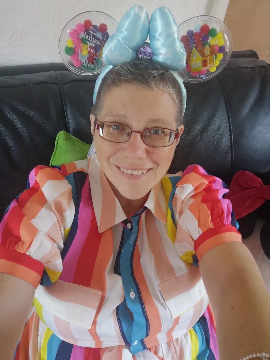 kelsangel's tweet photo. Channeling my inner Joseph for chemo number 7, thanks @SHEIN_Official. This is the smile in front of the tears, just when I'm starting to feel like me the chemo is back to help kill this last tumor. @JDonOfficial @donnyosmond #chemo7 #chemotherapy #cancer https://t.co/ck8EyPr0eS