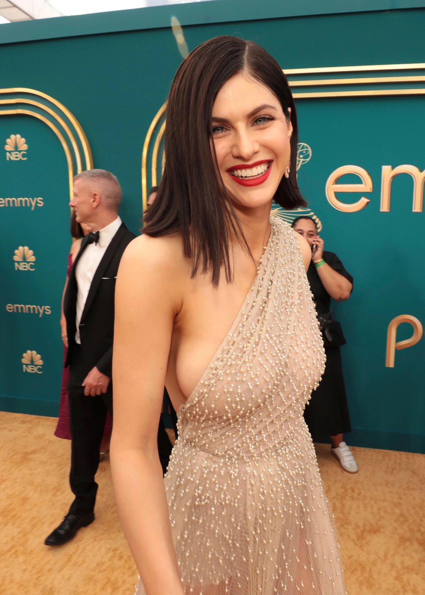 Hottest Celebs on Twitter: "RT @HawtCelebs12: Alexandra Daddario"