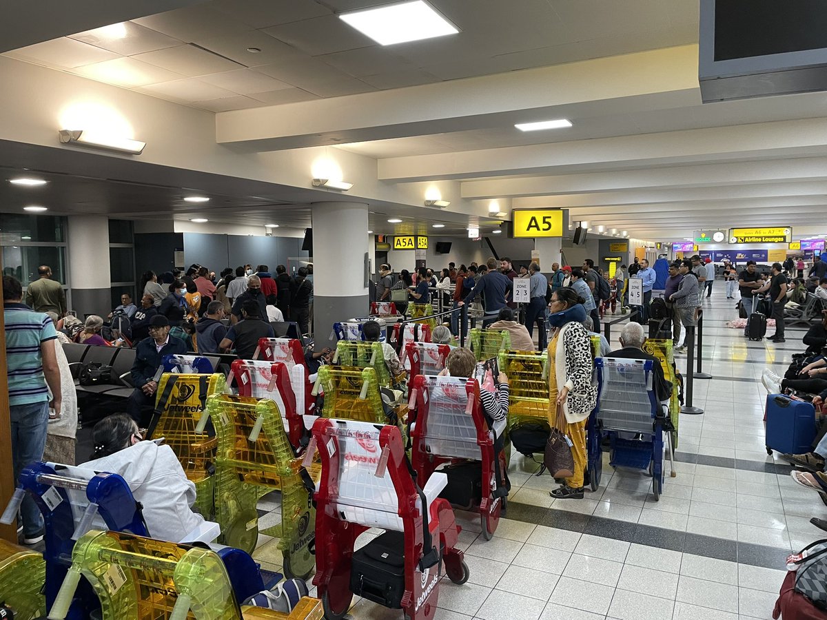anirban35ny's tweet photo. Pathetic Service by Etihad Airways . Flight from JFK- Abu Dhabi ( AUH) is delayed for more than 4 hrs now with no real tine update. Elderly people getting sick waiting. No sign of empathy from the staff @Etihadairwayss . STOP UR SERVICE. Appalling !!!! https://t.co/ArTKSgMQrk