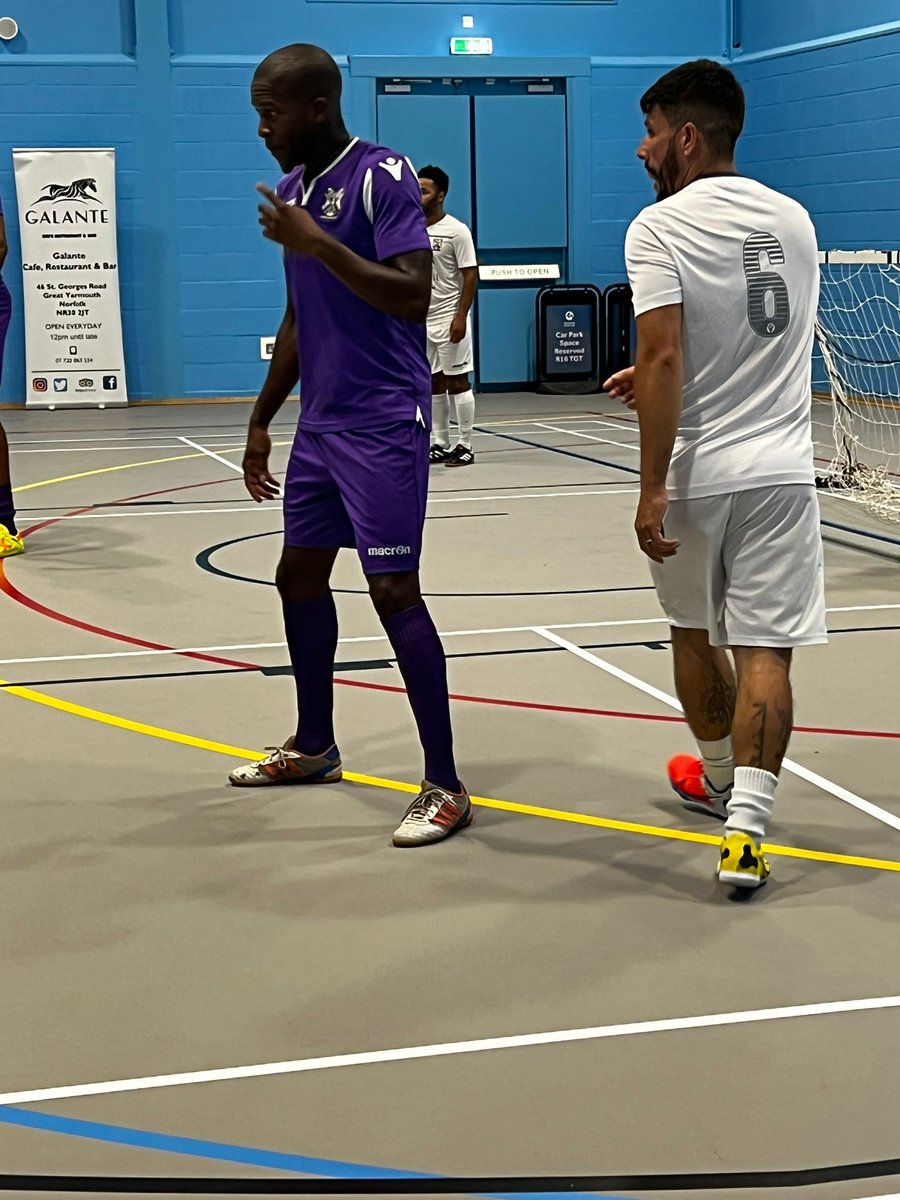 🚨FREE FUTSAL SESSION🚨
Today our Adult Male 1st Team will be training at <a href="/GYMarinaCentre/">Marina Centre</a>!
8pm 👀
If your interested in having a go with the East Champions 2022, join us by dropping a message and we will see you later.

1.2.3.GALANTE 👊⚽️🦓