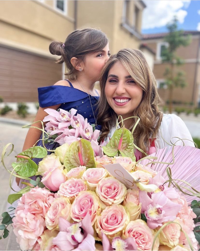 AnasalaTrending's tweet photo. Finally back! 💗👏🏻
-
Asala Maleh uploaded those beautiful pictures on her Instagram! while celebrating her 27’s birthday! 💗💐
Happy Birthday Asala! Hope having full of happiness and love and success! 🙏🏻
-
#AnasalaFamily
#WeLoveAnasalaFamily 
#AnasalaFamilySupporter https://t.co/O4VBdCTR7U