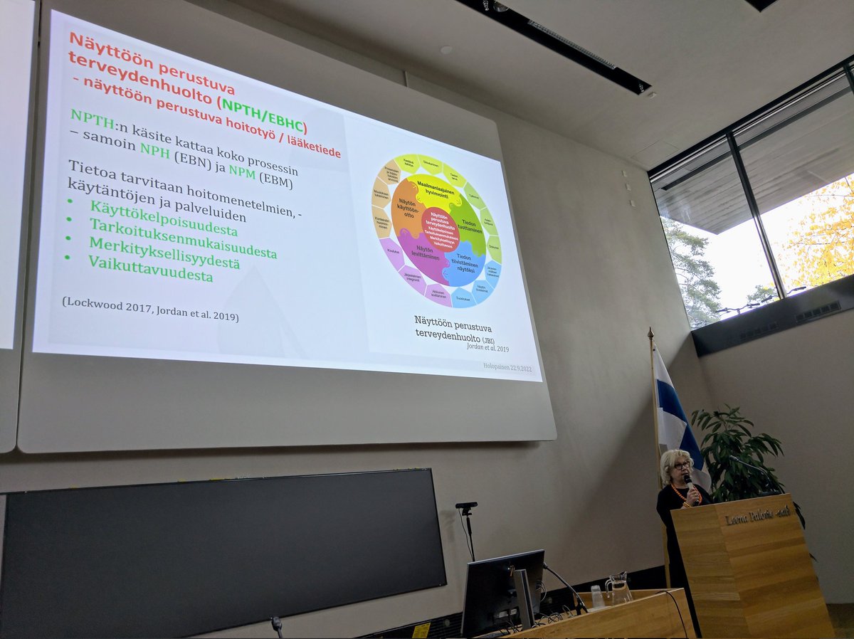 kaisakurvinen's tweet photo. @HotusFI tutkimusjohtaja @HolopainenArja avaa puheenvuorossaan näyttöön perustuvaan terveydenhuoltoon liittyviä käsitteitä. #näyttö #NPTH #sote https://t.co/hNqTE363GE