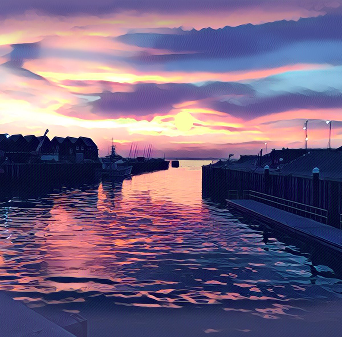 RuthMcDonald1's tweet photo. Equinox another milestone in the year - idea for a new print - love this time of year
A view of #Whitstable Harbour in the #Autumn
#Equinox #harbour #prinmaking #kent #kentcoast https://t.co/MvTjT6WrI5