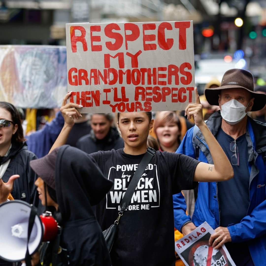 AmyCreighton123's tweet photo. This👇🏽✊🏾 https://t.co/Dn748IVdkZ