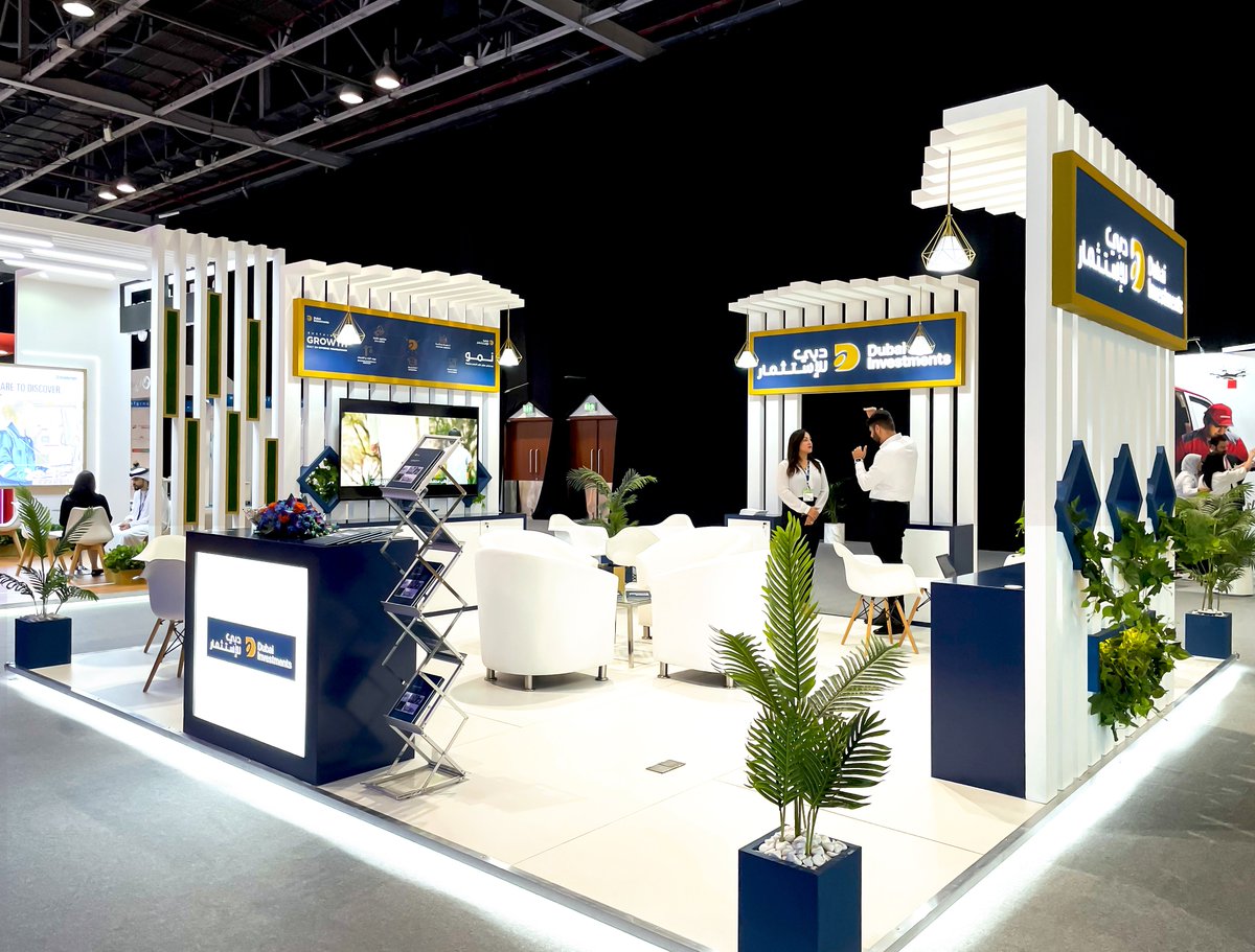 exhibitv3's tweet photo. Here are a few photos of the #exhibtionstand that we built for #DubaiInvestments at the #ruyacareersfair !
#event #careers #dubai #uae #investments #dwtc #dwtcevents #exhibtion #construction #exhibitionstand #virtualevents #virtualexhibtions #events2022 #3ddesign #design #render https://t.co/Rvhbdbc0XM
