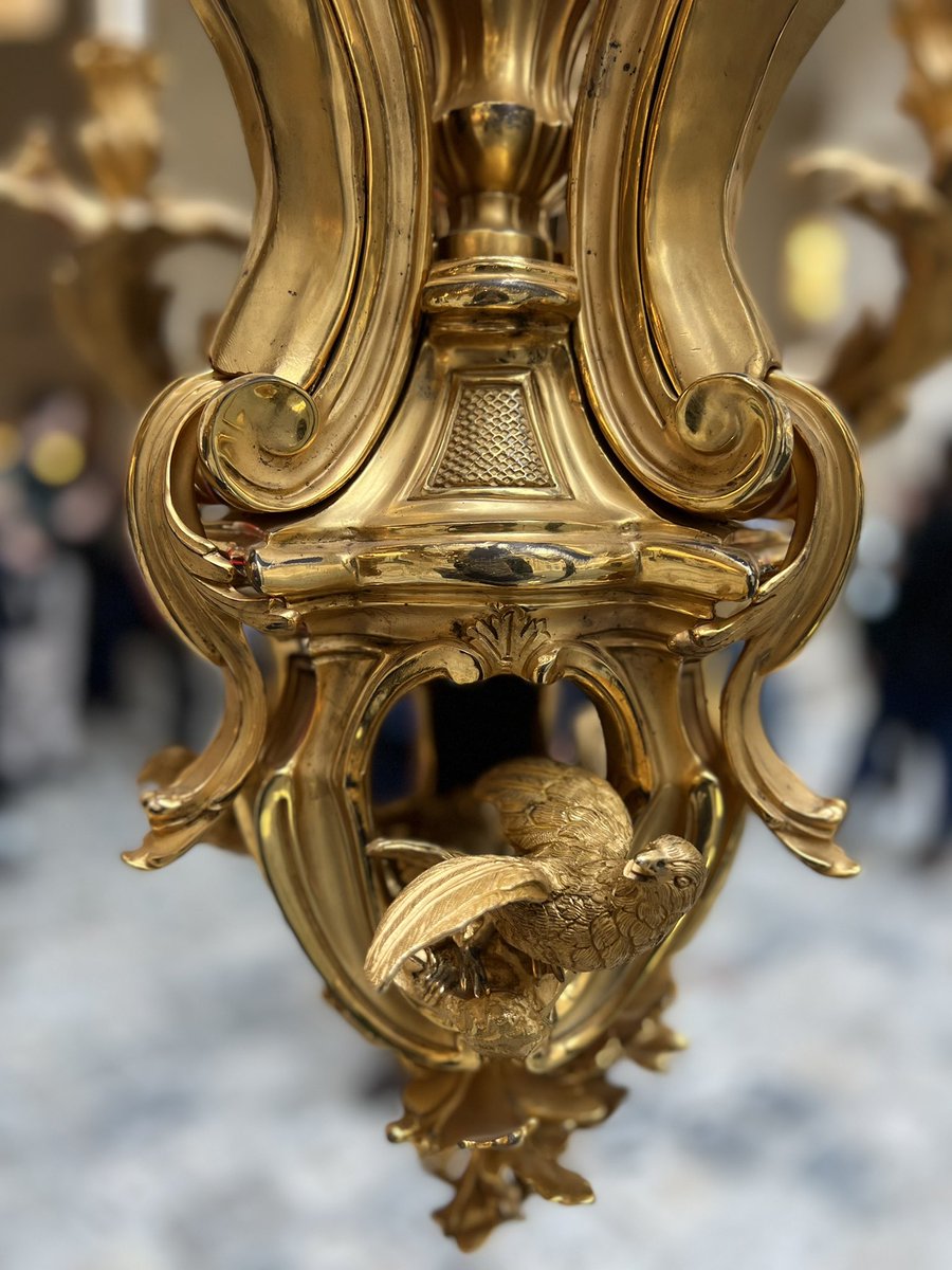 the parisienne tweet media