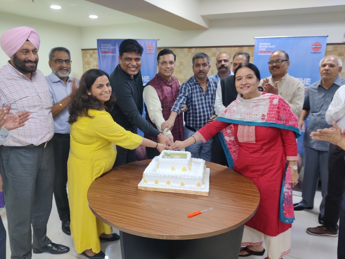 ioclpunjab's tweet photo. PSO celebrating World Rhino Day...Cake cutting ceremony at PSO. by ED&amp;SH, PSO Sh. Jitendra Kumar and team PSO.
#IndianOilRhino 
#iocl https://t.co/r3WKE1dEOS